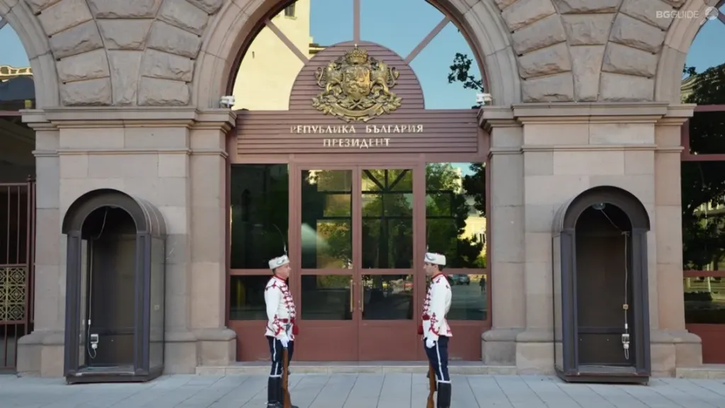 Проф. Любомир Стойков по време на словото си на президентската благотворителна инициатива „Подкрепи една мечта“. Фото: Академия за мода