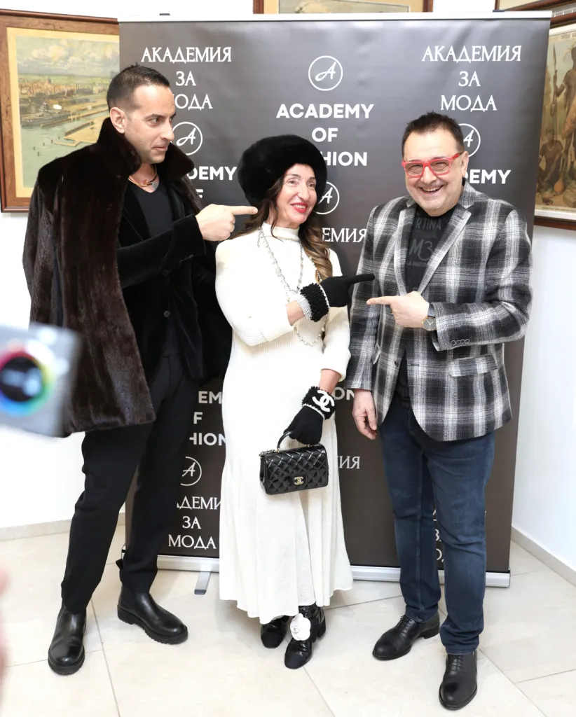 Теодор Гетов, Елена Кристиано и проф. Любомир Стойков. Фото: Академия за мода / Петър Станев