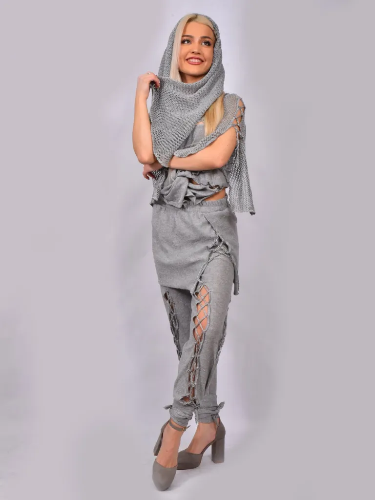 Аутфит от колекцията на Аксел Харди за пролет 2025. Модел: Зари Баждарова – Мис Търновград
Фото: Нено Вълковски