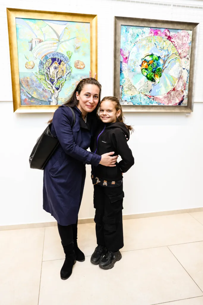 Гости на изложбата. Фото: Алма комуникация / Петър Станев