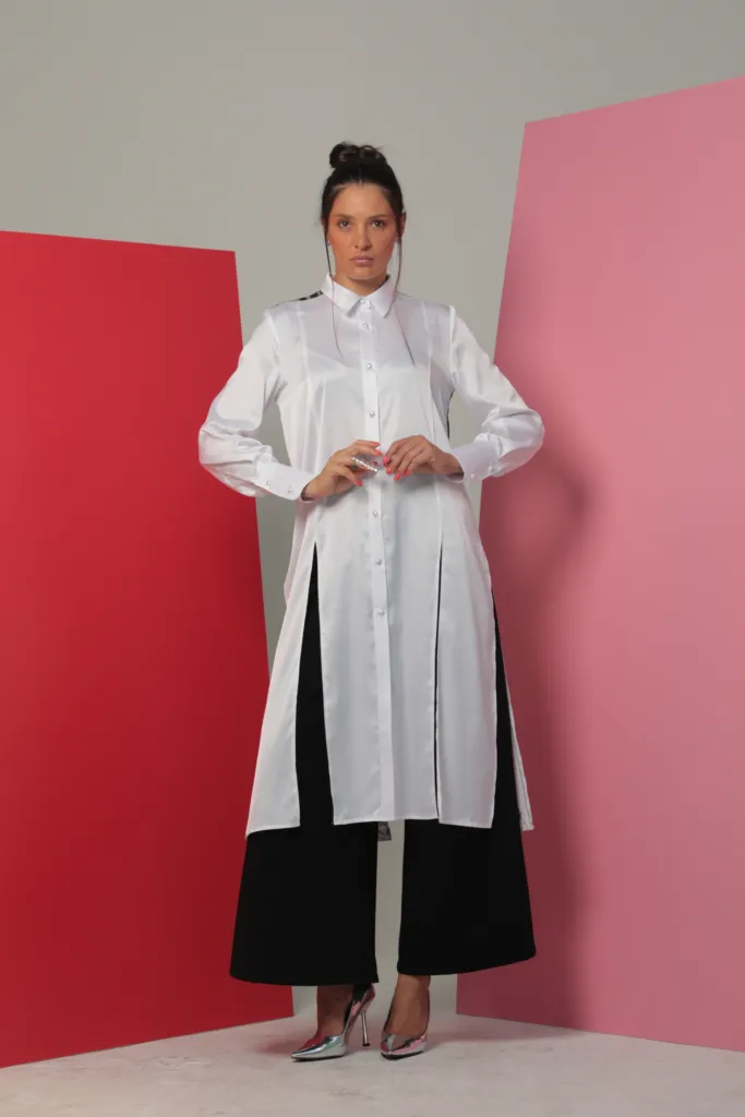 Дълга риза “KAI”. Фото: Костадин Кръстев - Коко