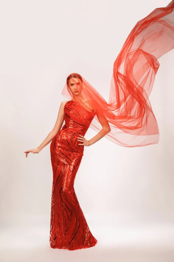 Предложение на Поля Кинова и Paloma Fashion.
Фото: Теди Грозданов