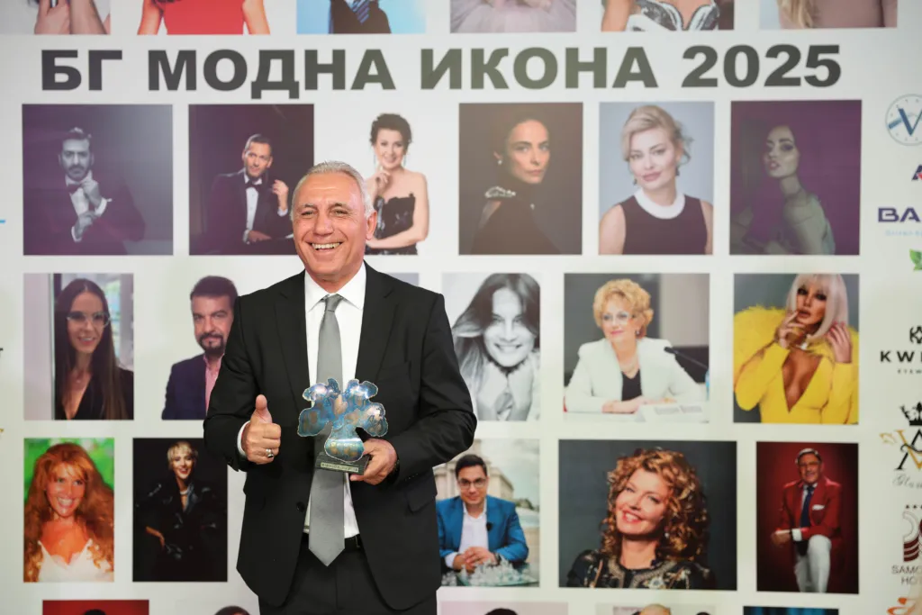 Христо Стоичков - носител на приза „БГ модна икона 2025“ в категория „Цялостен принос“. Фото: Академия за мода / Петър Станев