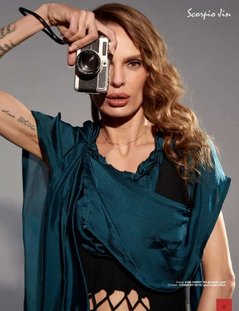 Бразилският топмодел Лайла Пачеко в рокля “Power” на Аксел Харди на корицата на Scorpio Jin Magazine. Фото: Алекс Королковас