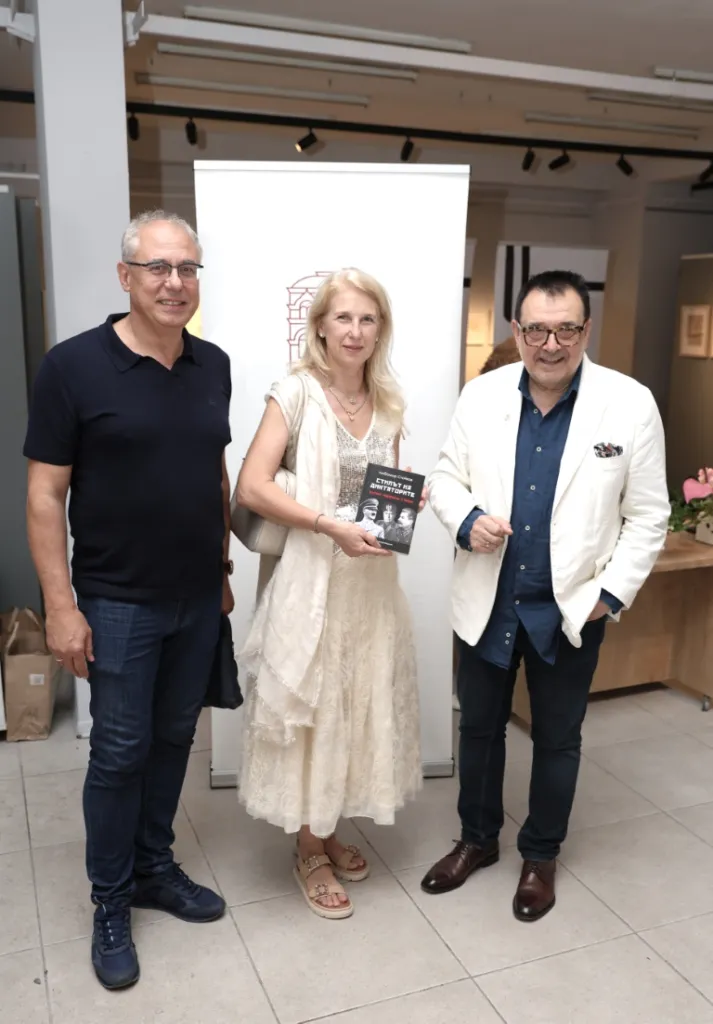 Проф. д.н. Любомир Стойков заедно с д-р Росица Рангелова и Никола Рангелов.Фото: Алма комуникация / Петър Станев