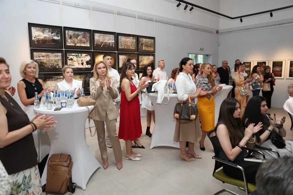 Гости на премиерата на книгата на проф. Любомир Стойков „Стилът на диктаторите: Хитлер, Мусолини, Сталин“. Фото: Алма комуникация / Петър Станев