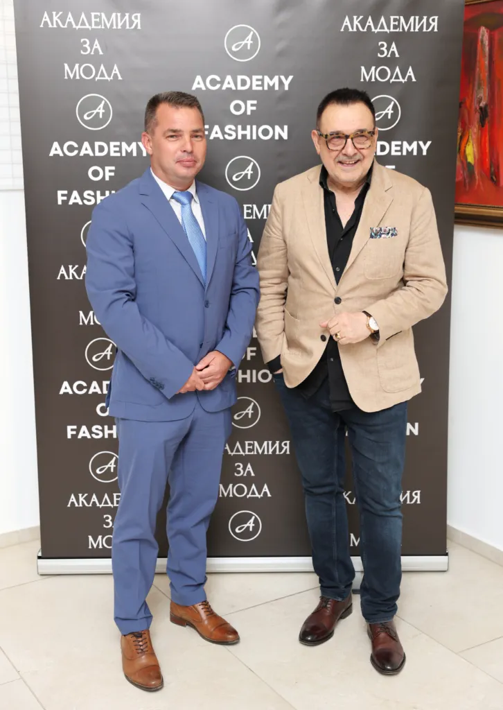 Антон Златанов и проф. Любомир Стойков. Фото: Академия за мода / Петър Станев