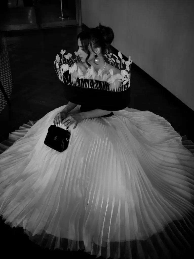 Изабел Овчарова в тоалет на Ивет Бианки. Фото: Архив на Ивет Бианки