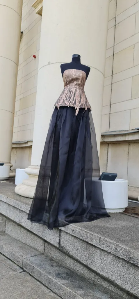 Тоалети, създадени от Иванина Иванова. Фото: Личен архив на Иванина Иванова.