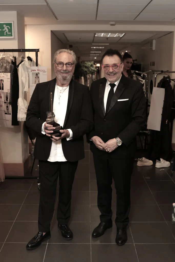 Роко Бароко и проф. Любомир Стойков веднага след приключването на ревюто. Фото: Академия за мода / Петър Станев