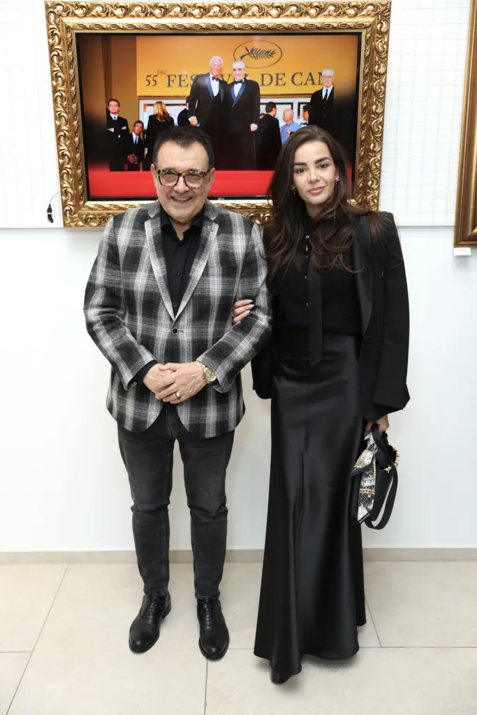 Проф. Любомир Стойков заедно с Михаела Савова.
Фото: Академия за мода / Петър Станев