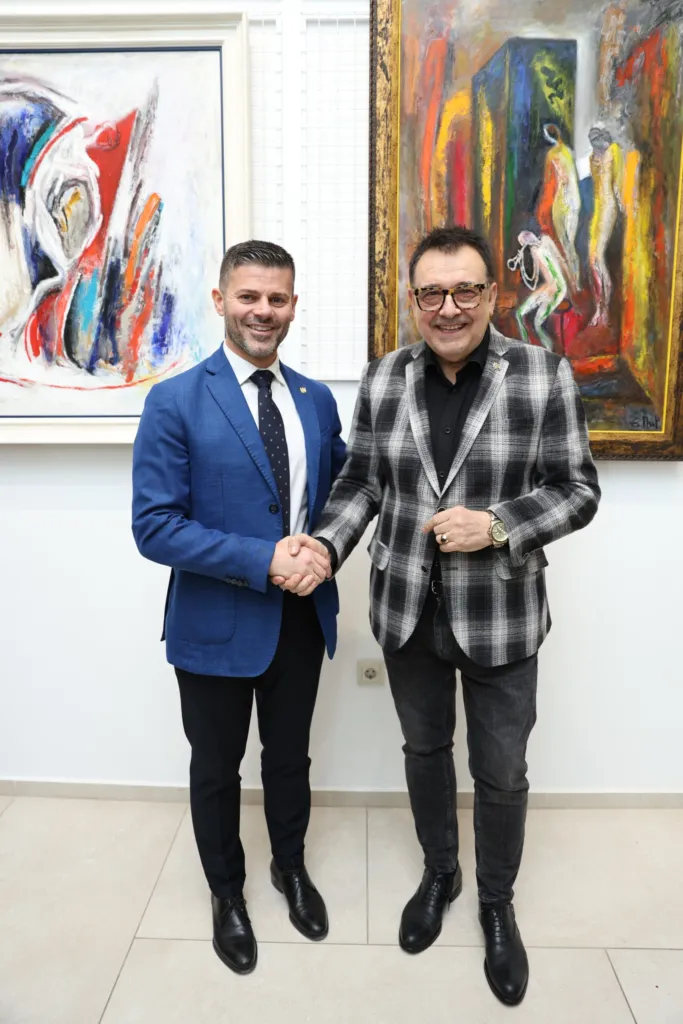 Роберто Санторели и проф. Любомир Стойков. Фото: Академия за мода / Петър Станев