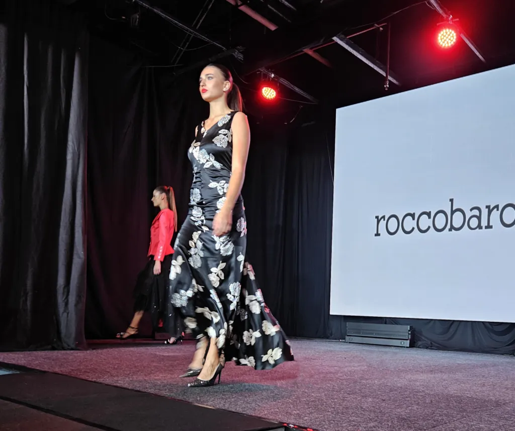 Момент от ревюто висша мода на Роко Бароко. Фото: Академия за мода / Петър Станев
