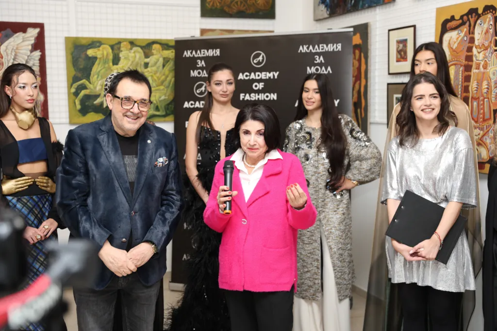 Проф. Любомир Стойков и Наташа Ковачева. Фото: Академия за мода / Петър Станев