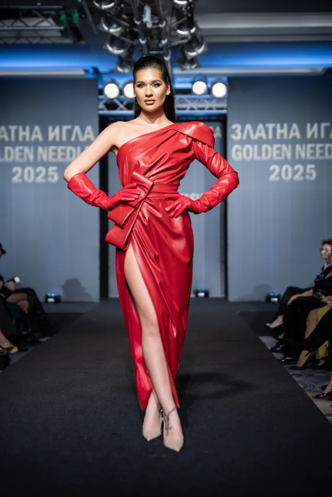 Предложение на модния бранд Esil Duran Fashion Gallery, с дизайнер Есил Дюран. Фото: Академия за мода / Петър Станев