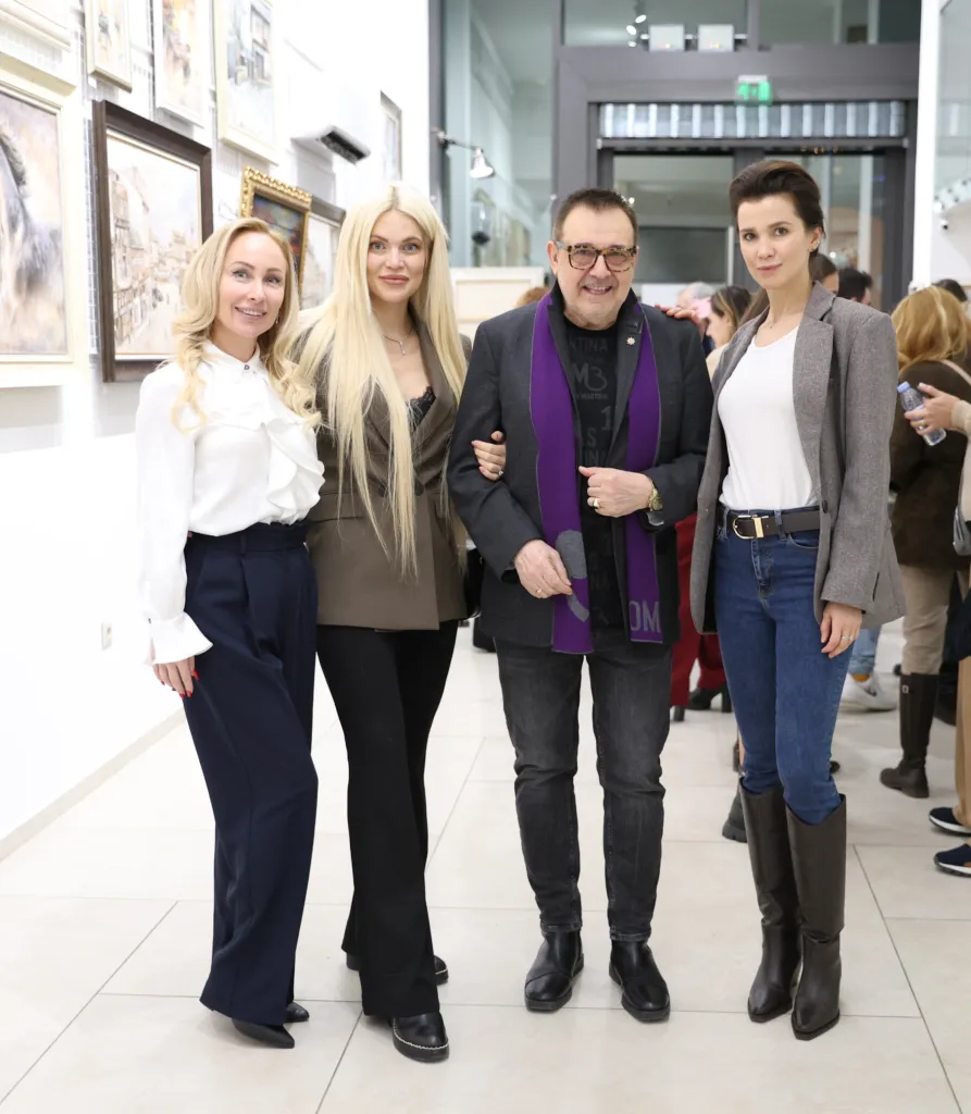 Росица Велкова, Вероника Стефанова, проф. Любомир Стойков и Елисавета Стоянова-Гарева. Фото: Алма комуникация / Петър Станев