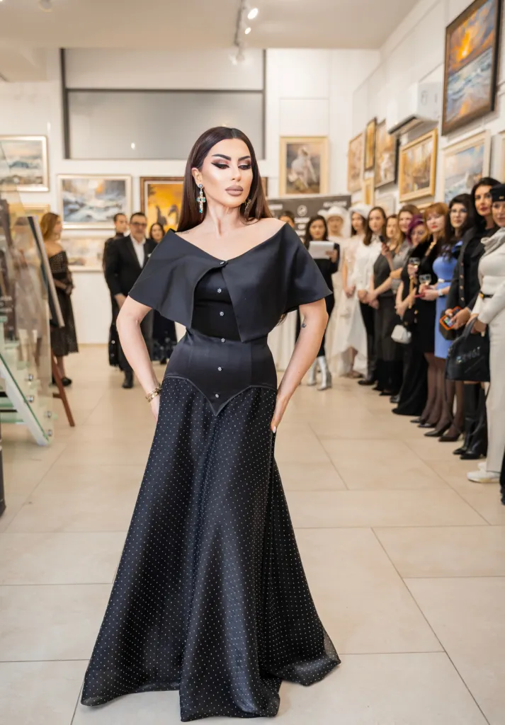 Манита Вартан в тоалет на Велизара Георгиева. Фото: Академия за мода / Петър Станев