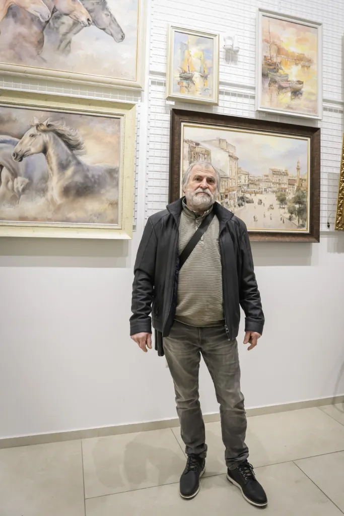 Художникът Юрий Ковачев. Фото: Алма комуникация / Петър Станев