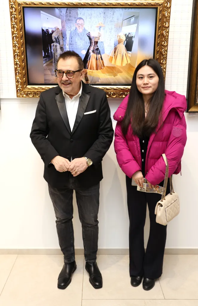 Проф. Любомир Стойков и Лъ Цин. Фото: Академия за мода / Петър Станев