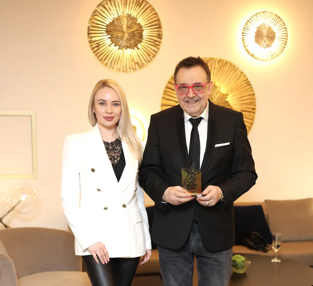 Проф. Любомир Стойков заедно с Ипек Бюлентова. 
Фото: Алма комуникация / Петър Станев