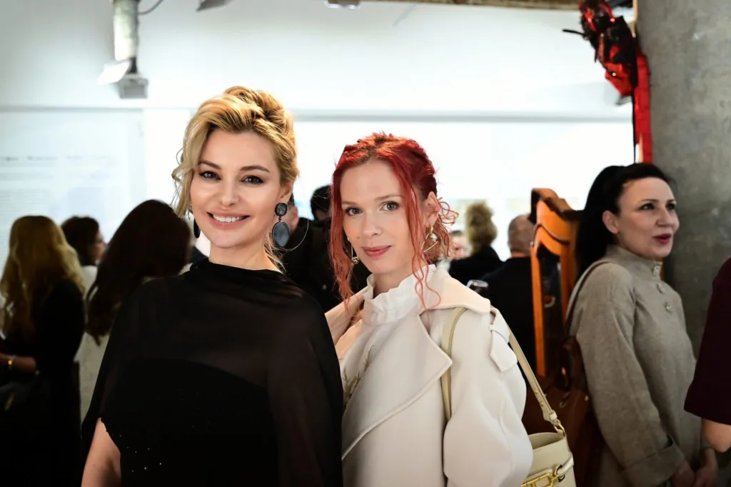 Момент от изложбата „Точки на пресичане“. Фото: Алма комуникация / Антонио Георгиев
Фото: Алма комуникация / Антонио Георгиев