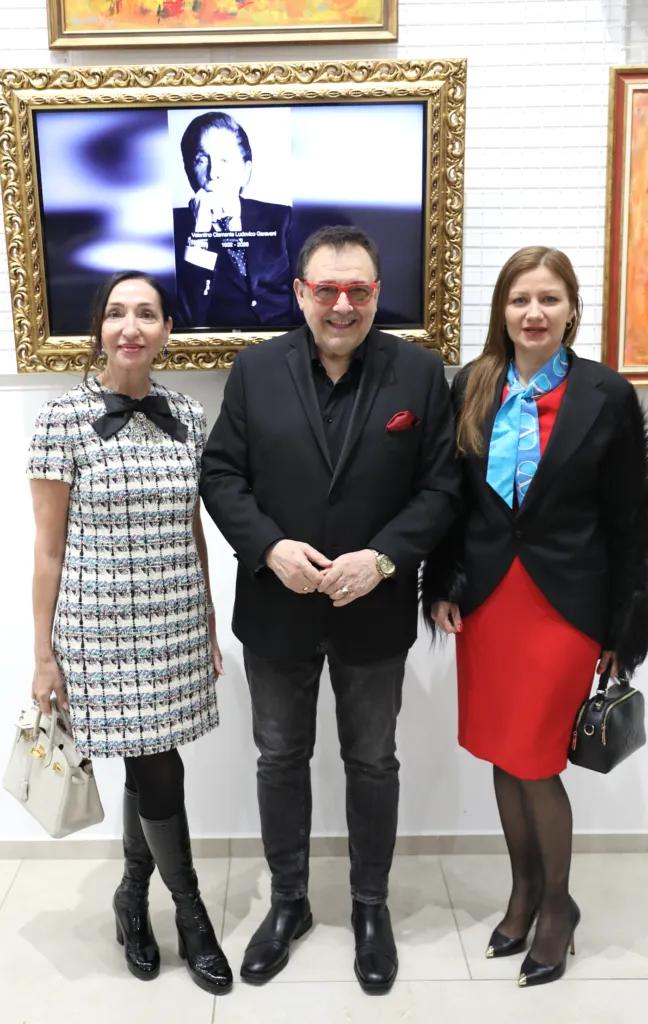 Елена Кристиано, проф. Любомир Стойков и Анелия Петкова. Фото: Академия за мода / Петър Станев