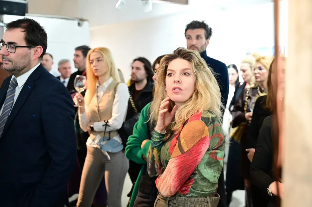 Момент от изложбата „Точки на пресичане“.
Фото: Алма комуникация / Антонио Георгиев