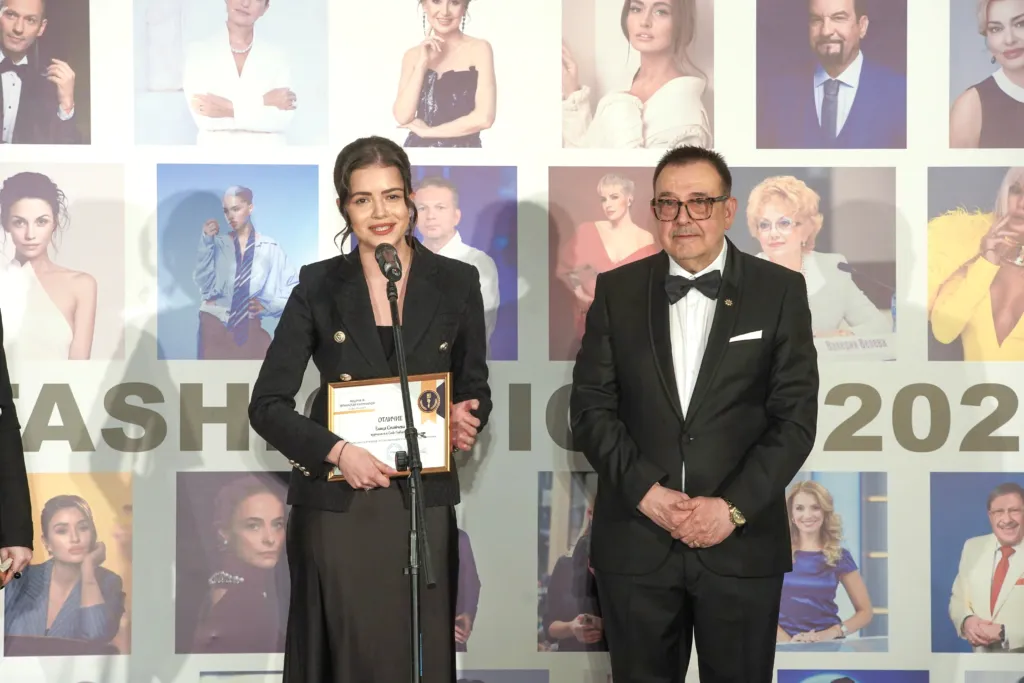 Елица Стойчева – наградена за телевизионен репортер и качествена арт и лайфстайл журналистика, и проф. Любомир Стойков.
